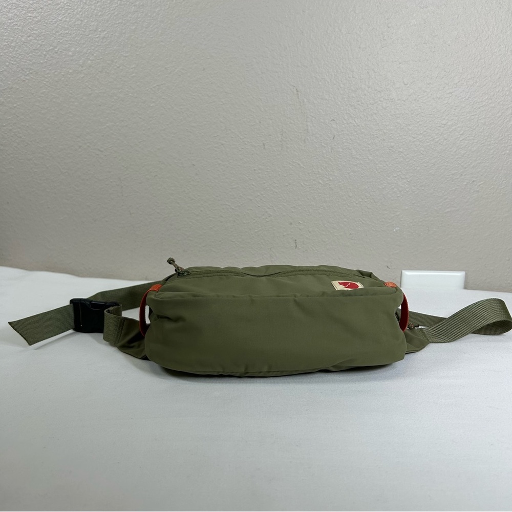 FJALLRAVEN Green Lightweight Unisex Minimalist Waterproof High Coast Hip Pack - Picture 7 of 16